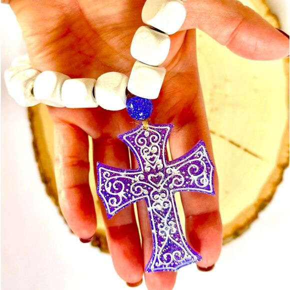 NWOT HANDMADE Cross Rosary (Purple and White) - Picture 3 of 4
